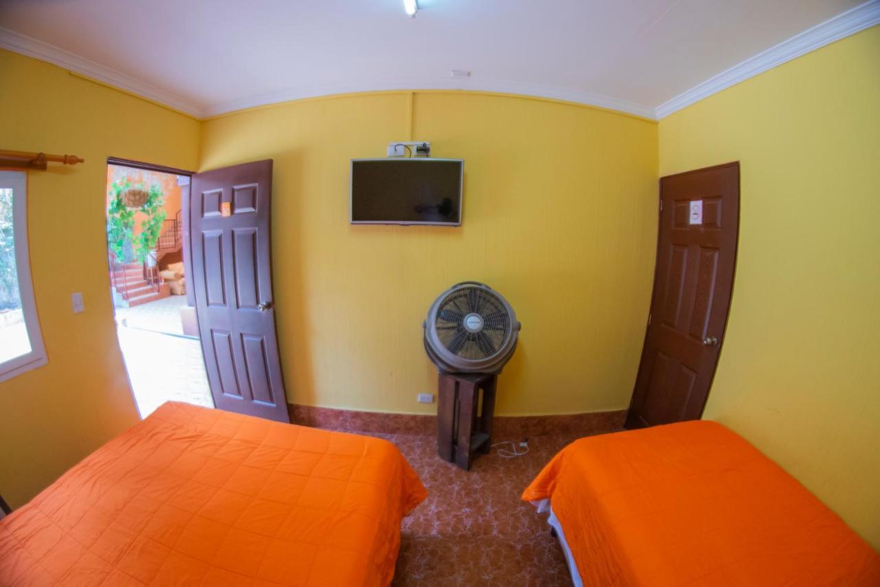 Euro Hostal Guatemala City Exterior foto