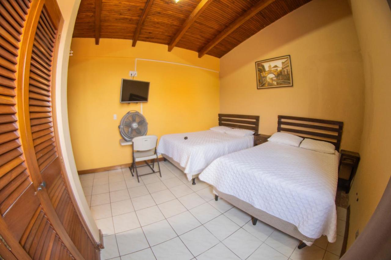 Euro Hostal Guatemala City Exterior foto