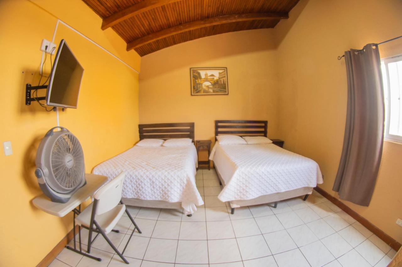 Euro Hostal Guatemala City Exterior foto